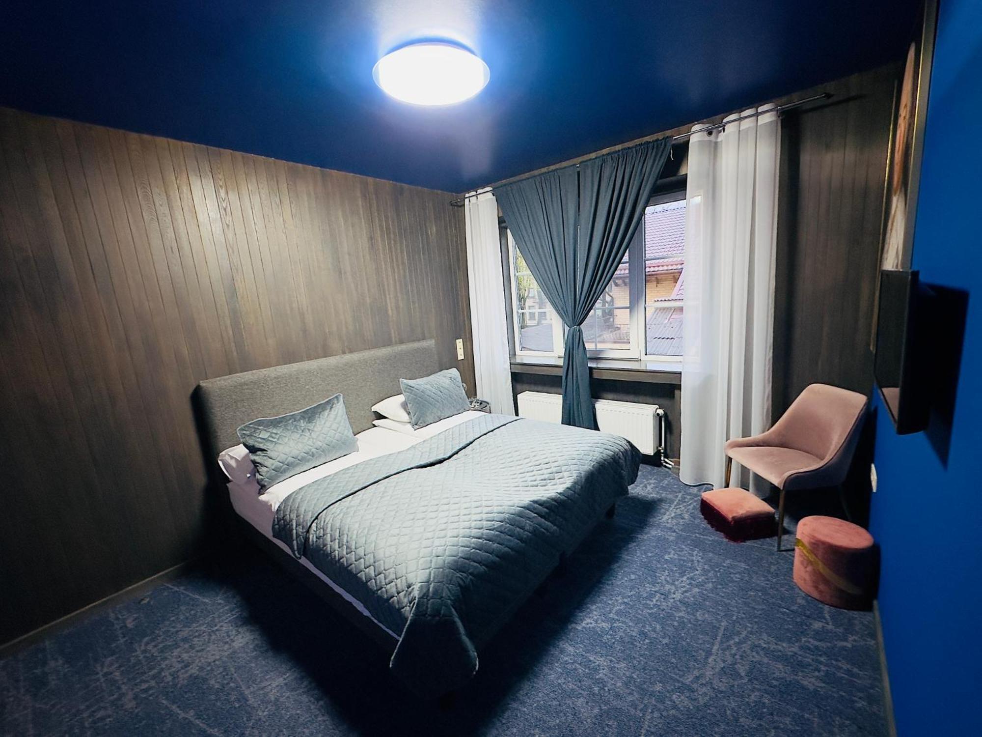 Broken Bed Hootel Каунас Экстерьер фото